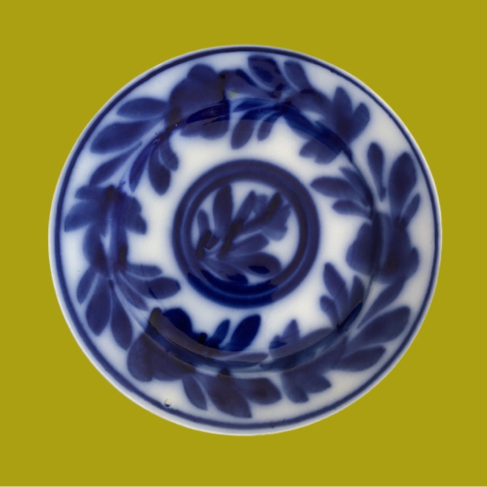 Antique vintage Societe Ceramique Maastricht Holland flow blue plate 6.75”